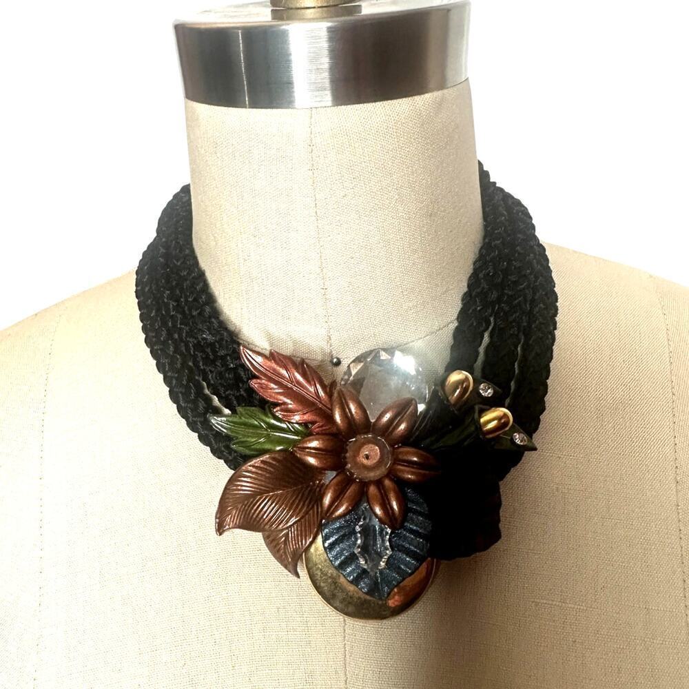 Black Pack Of 4 Rope Necklace With Floral Charm Statement Piece Fashion Jewelry 40$